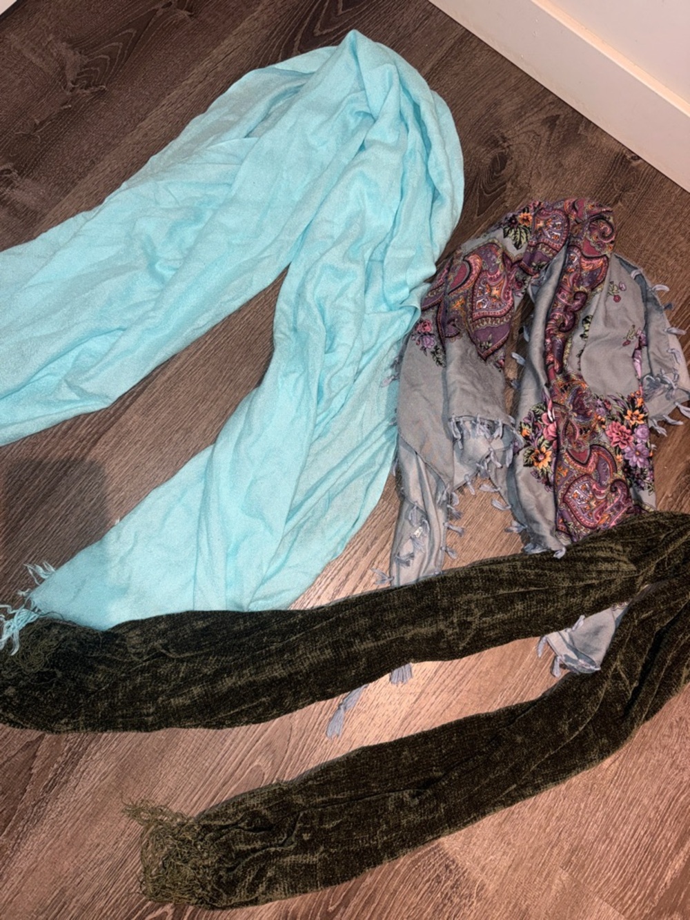 Light Blue & Multicolor Paisley Scarf Set